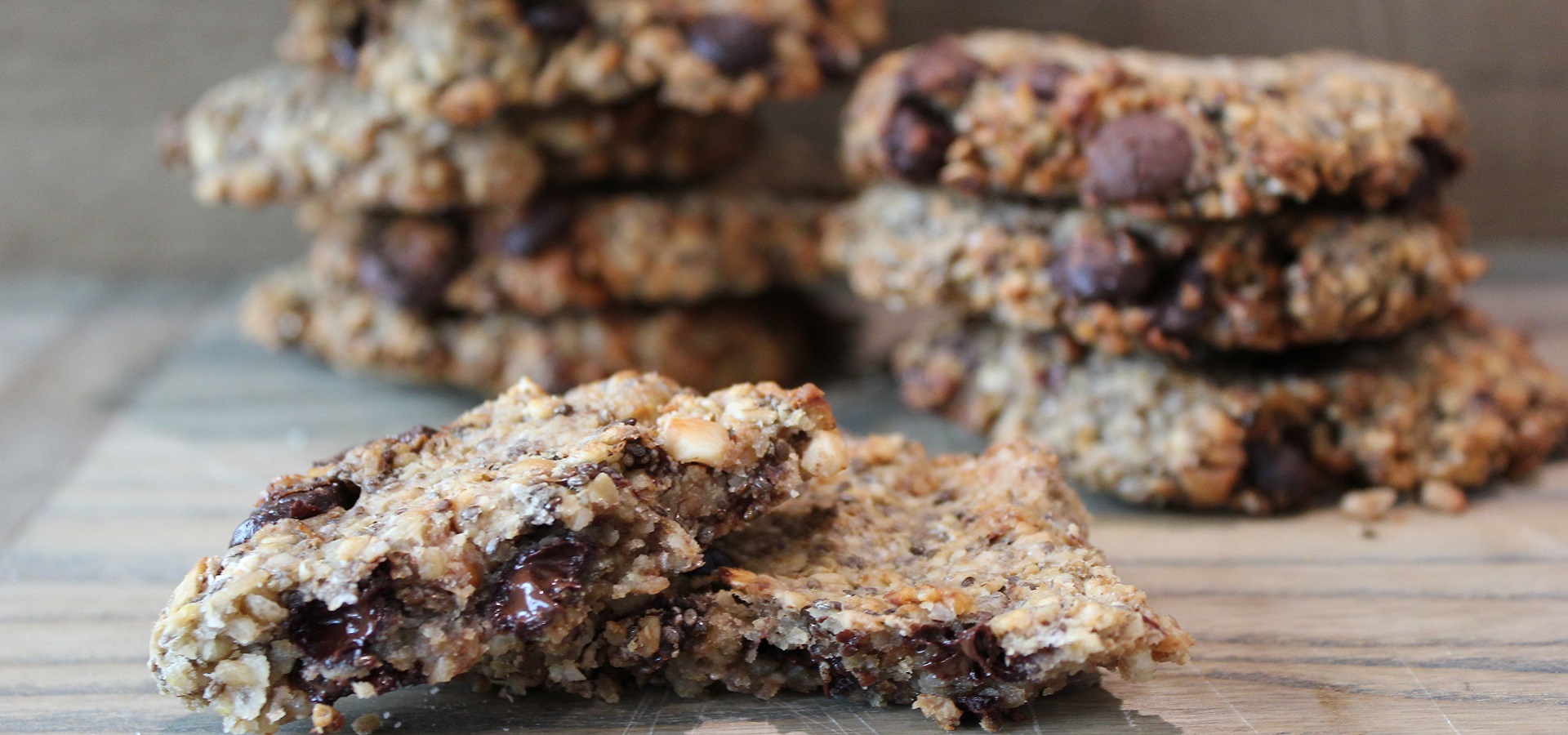 Chia & Peanut Butter Cookies